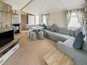 Uk46207 - Sea View 63